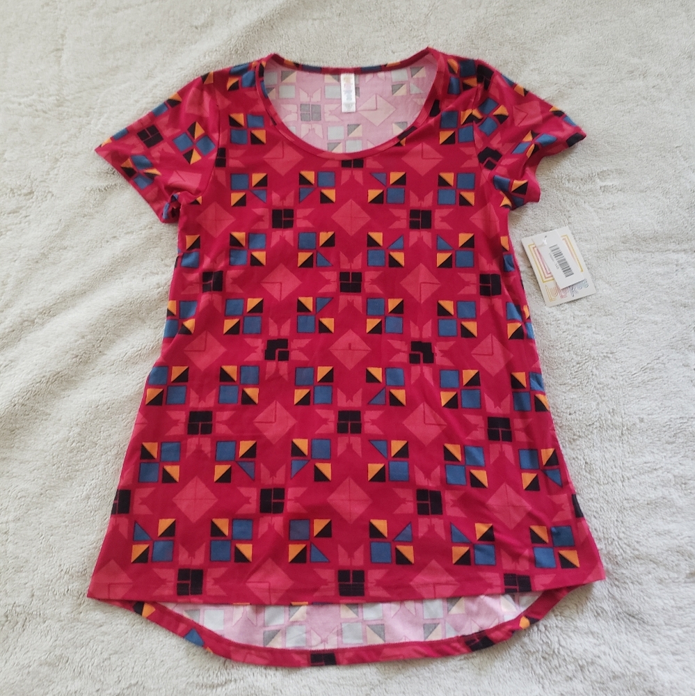 LuLaRoe shirt